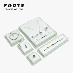 Caja de Regalo para Joyería con Logotipo Personalizado Forte Packaging, Caja de Empaque de Joyería de Cuero PU Verde de Alta Gama, Cajas de Joyería de Anillos de Moda de Lujo - Product Image 2