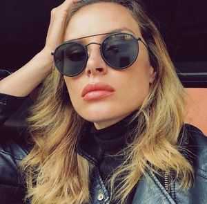 Gafas de Sol Redondas Clásicas Vintage con Logotipo Personalizado de Moda 2021, Gafas de Sol Degradadas para Mujer - Product Image 1