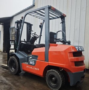 Chariot élévateur à fourche GPL Toyota d'occasion, 3 tonnes, chariot élévateur à gaz Toyota, 3 mètres - Product Image 6