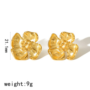 Pendientes de Flor con Perlas y Piedras Verdes, Baño de Oro de 18K sobre Plata, Engaste en Bisel, para Uso Diario - Product Image 5