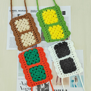 Bolsos cruzados de punto bohemio personalizados del fabricante, bolsa de almacenamiento de estilo étnico de ganchillo de flores de colores hechos a mano OEM ODM - Product Image 4