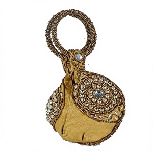 Sacs Potli en satin de créateur, pochette de mariée, pochette de soirée perlée pour femme Lowellcraft en promotion - Product Image 1