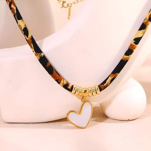 复古豹纹不锈钢防水18k镀金贝壳向日葵吊坠魅力项链女性时尚项链饰品 - Product Image 4