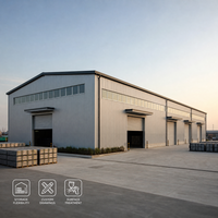 Bâtiment préfabriqué en structure d'acier, entrepôt industriel métallique, hangar de stockage, centre logistique, conception par galvanisation à chaud