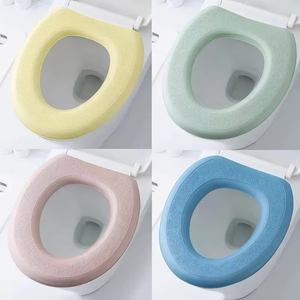 Funda de asiento de inodoro impermeable en forma de V al por mayor, lavable, con cojín de espuma, para baño y hogar - Product Image 1