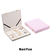 Boîte à bijoux en cuir PU personnalisée avec logo, fermoir doré, doublure en velours, 6 compartiments, boîte de rangement rectangulaire pour bijoux