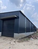 Entrepôt préfabriqué en structure métallique, bâtiment industriel modulaire, charpente portique haute résistance, design moderne en métal, marque HAIBO