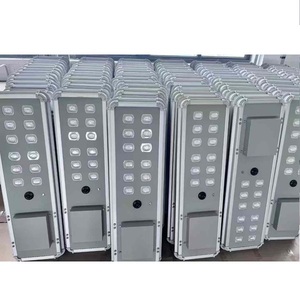 Lampadaire LED solaire extérieur tout-en-un certifié CE, 100W-400W, en plastique et aluminium, IP66, avec commande intelligente - Product Image 2