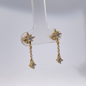 Boucles d'oreilles créoles rondes en laiton plaqué or tendance TIanyu Gems avec zircone cubique blanche et pendentifs classiques populaires en forme d'étoile - Product Image 5