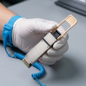 Módulo Óptico QSFP56-200G-SR4 200G SR4 en Oferta, 850nm 100M, Conector MPO-12 para Red Ethernet de Alta Velocidad - Product Image 1