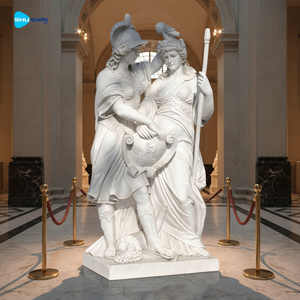 Statua di guerriera in marmo naturale puro scolpita a mano con scudo e compagna, scultura da esterno per giardini - Product Image 4