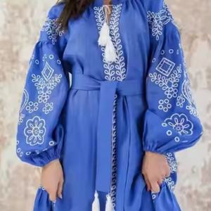 Vestido de Otoño con Bordado Floral Personalizado OEM, Estilo Bohemio Informal, Vestido con Bordado Intenso, Cinturón, Lino y Algodón para Mujer - Product Image 2