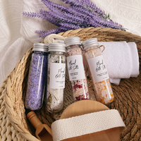Garam Mandi Kristal Himalaya Pink Vegan Organik Label Pribadi OEM, Batangan Mandi dengan Infus Arang, Herbal, dan Bunga