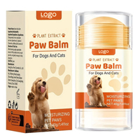 Baume pour pattes de chien en marque privée pour pattes sèches et gercées, soin hydratant pour pattes d'animaux avec des extraits de plantes naturelles, stick pour la santé des pattes des animaux