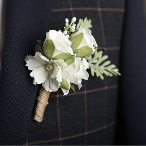 Corsage da Polso e Boutonniere all'Ingrosso per Damigelle e Testimoni, Bouquet da Sposa e Boutonniere per lo Sposo - Product Image 3