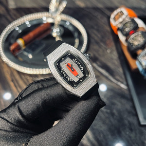 Montre de luxe pour <span class=keywords><strong>femme</strong></span> Hollow 0701, entièrement sertie de diamants, cadran rouge lèvres, montre de luxe avec fonction calendrier, montre pour <span class=keywords><strong>femme</strong></span> d'affaires - Product Image 6
