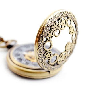 <span class=keywords><strong>Montre</strong></span> de poche mécanique rétro romaine en bronze creux avec chaîne de clés - Product Image 6