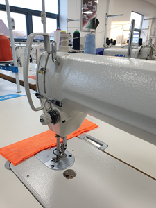 <span class=keywords><strong>Machine</strong></span> <span class=keywords><strong>à</strong></span> <span class=keywords><strong>coudre</strong></span> <span class=keywords><strong>industrielle</strong></span> Jukis 8100E d'occasion, Offre Spéciale - Product Image 5