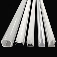 Profils en plastique, tubes d'extrusion LED, diffuseur de lumière linéaire en acrylique, couvercle de lumière en plastique PC transparent, tube diffuseur LED en polycarbonate