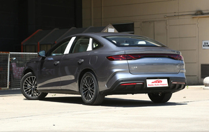Nuovi Prodotti sul Mercato, Disponibili in Stock: Auto Ibrida Plug-in 2024 BYD Qin <span class=keywords><strong>L</strong></span> Dmi 2WD 4WD, Veicolo Elettrico ad Alta Velocità - Product Image 3
