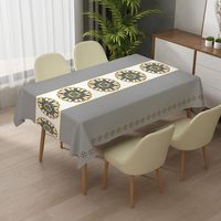 Nappe jetable imperméable et résistante à l'huile RNPT à motif floral tissé rouge pour mariage, fête, banquet, usage domestique