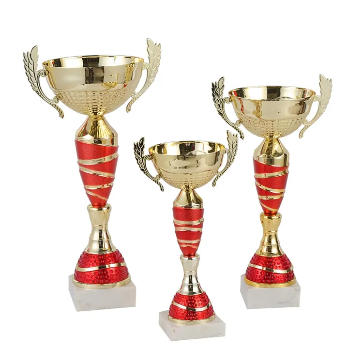 Dengan Harga Murah Dijual Hot Kualitas Piala Produsen Emas Berlapis Perak Penghargaan Piala dan Trophy
