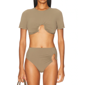 <span class=keywords><strong>Maillot</strong></span> <span class=keywords><strong>de</strong></span> <span class=keywords><strong>bain</strong></span> deux pièces personnalisé pour femmes haut <span class=keywords><strong>de</strong></span> gamme plissé style sport <span class=keywords><strong>de</strong></span> luxe <span class=keywords><strong>maillot</strong></span> <span class=keywords><strong>de</strong></span> <span class=keywords><strong>bain</strong></span> <span class=keywords><strong>de</strong></span> plage ensemble bikini pour femmes - Product Image 1