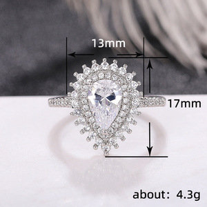 Anello dal Design a Forma di Pera, Anello Classico da Dito per Donne - Product Image 4