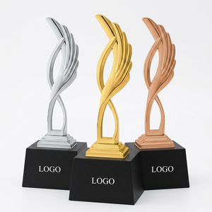 Trofeo de metal resistente con artesanía superior y acabado elegante para impresiones duraderas, trofeo de metal premium. - Product Image 1