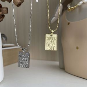 สร้อยคอ Dylam แบบกำหนดเอง จี้ทองคำพร้อมแผ่นป้ายชื่อส่วนตัว ดีไซน์ล็อกเก็ตเงินแท้สำหรับผู้หญิง สร้อยคอชื่อเงินแท้ - Product Image 2