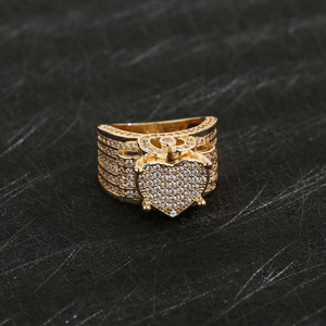 Anillo de Cobre Personalizado de Hip Hop con Baño de Oro de 14k y Circonita Cúbica en Forma de Corazón - Product Image 3