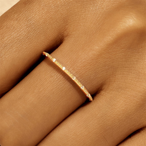 Anillos Apilables Minimalistas de Plata de Ley 925 con Circonita Cúbica para Mujer, Venta al Por Mayor CANNER - Product Image 4