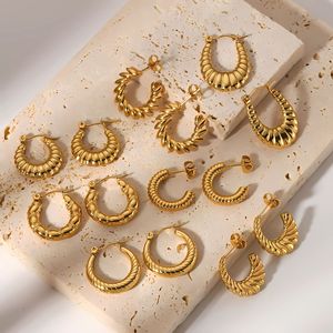 ต่างหูห่วงชุบทองสไตล์ฝรั่งเศสพร้อมพื้นผิวลายขนมปังสำหรับผู้หญิง เครื่องประดับแฟชั่น ดีไซน์รูปตัวยูทรงเรขาคณิต - Product Image 1