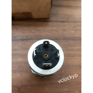 1PCS NUEVO TRAFAG 8242.74.2017 Sensor de presión Entrega rápida a través de Fedex/DHL - Product Image 3