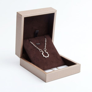 Custom Logo <b>Black</b> Round Flip Jewelry <b>Box</b> with Lid for Women's Gift Packaging - Product Image 5