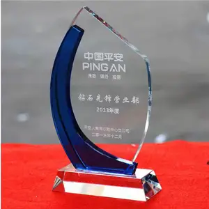 Medaglia di cristallo del premio del trofeo di cristallo in bianco del trofeo di cristallo dell'incisione personalizzata