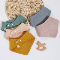 Lot de bavoirs triangulaires en mousseline pour bébé, 100 % coton gaze, bavoir bandana anti-bave, serviette à salive pour nouveau-né, pour l'alimentation, avec bouton-pression réglable, OEM, respirant