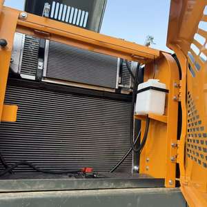 Excavatrice Hyundai 220 d'occasion, 90% neuve, excavatrice à chenilles de chantier - Product Image 2