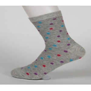 Chaussettes en coton pour femmes, motif à pois, tricotées, douces, confortables, extensibles, respirantes, usage quotidien, toutes saisons, pour la vente au détail et en gros - Product Image 6
