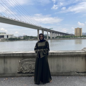 6622 #   Robe classique décontractée en satin de couleur unie, vêtements musulmans islamiques Abaya - Product Image 2