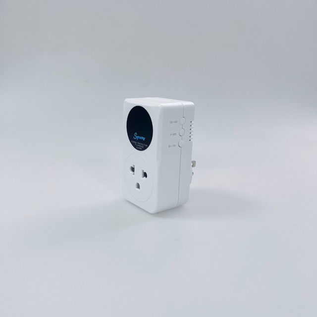 Smart Power Socket Plug 220V 10A EU Plug Wi-Fi Control Voltage Protector Refrigerator Use