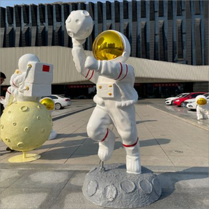 Sculpture d'astronaute grandeur nature en FRP KAWA, artisanat en résine, sculpture en plastique sculptée à la main, plastique renforcé de fibres de verre - Product Image 3