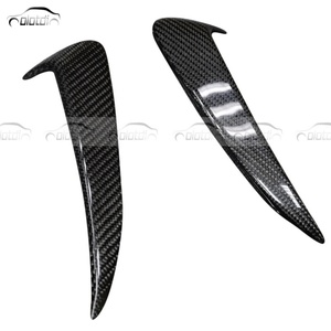 คาร์บอนไฟเบอร์ ช่องระบายอากาศด้านข้าง คานาร์ด ลิปสปลิตเตอร์กันชนหลัง สำหรับรถยนต์เมอร์เซเดสเบนซ์ W205 C-Class C300 C43 C63 - Product Image 2