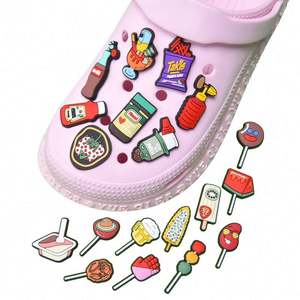 Venta al por mayor Pvc Shoe Charms Comida Snacks Sandalias Charme De Chaussures Con hebillas de zapatos <span class=keywords><strong>Unisex</strong></span>-adulto Accesorios <span class=keywords><strong>clásicos</strong></span> - Product Image 2
