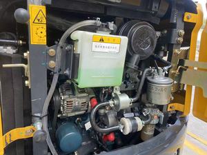 油圧式小型掘削機クローラー小型掘削機1.5T中国メーカー - Product Image 6