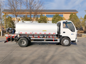 Camion Cisterna Usato Economico Isuzu Giapponese per Trasporto Acqua Potabile, Autocisterna da 5m3 per Irrigazione Stradale - Product Image 4