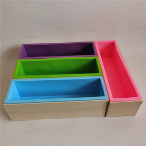 Stampi <span class=keywords><strong>per</strong></span> Sapone Rettangolari Fatti a Mano, <span class=keywords><strong>Stampo</strong></span> in Silicone Flessibile con Scatola in Legno <span class=keywords><strong>per</strong></span> la Produzione Artigianale di Sapone Fai-da-Te - Product Image 1