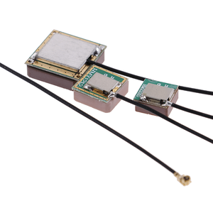 Mini antenne interne en céramique 1575.42MHz 28dBi GPS - Product Image 4