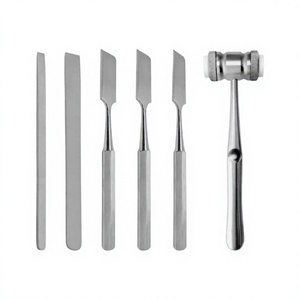 Kit de 6 osseotomes vétérinaires manuels avec marteau, en acier inoxydable allemand de haute qualité, instrument orthopédique certifié CE ISO par Grip Surgical - Product Image 1