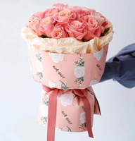 Kertas Kerajinan Berlapis Ganda Tahan Air Dream Rose 57x57cm Kompatibel Cetak Digital Kotak Hadiah Ulang Tahun Pembungkus Bunga